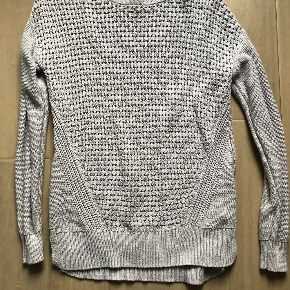 🌺 3 for $30 🌺 Light gray sweater - Picture 5 of 7